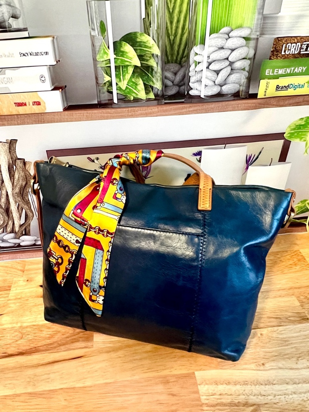 HOBO Cecily Leather Tote Shoulder Bag in Deep Teal Blue with Tan Straps - Picture 12 of 12